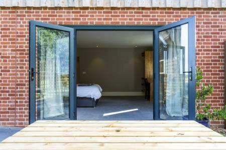 Oak & Hazel, Heath Row Barn Apartment Overton  Exterior foto